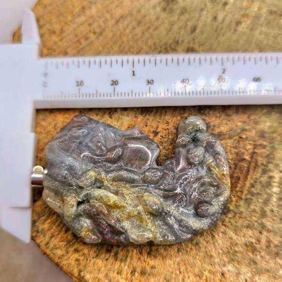 Nature Labradorite Carved Flashy Medusa Big Pendant Necklace - Picture 10 of 10